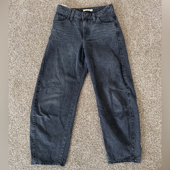 Levi's Baggy Dad Barrel Jeans - Picture 3 of 6